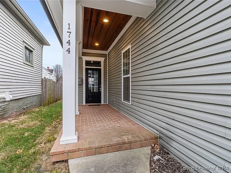 1744 Ekin Ave — Photo 4