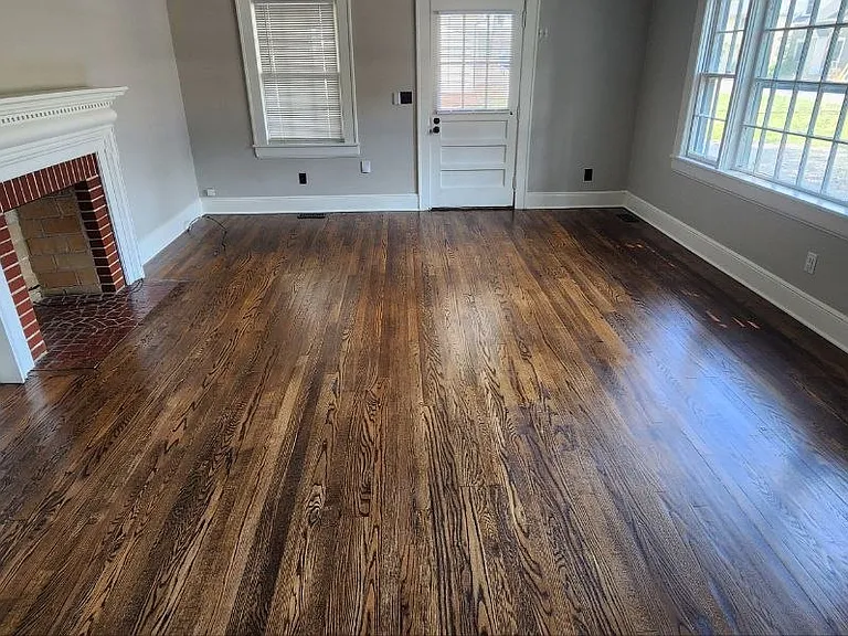 402 W Academy St — Photo 2