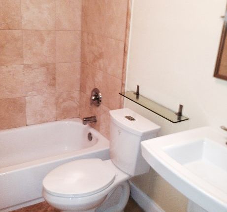 4th image of 12101 NE 6th Ave APT 5