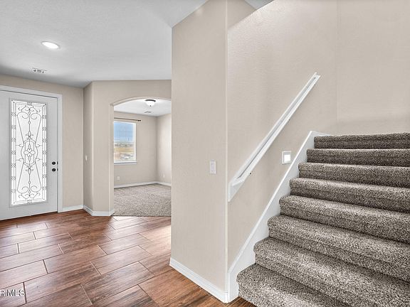 5th image of 325 Quiet Prairie Dr