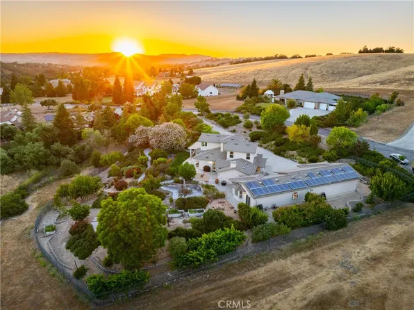 2035 Calle Pattito, Templeton, CA 93465