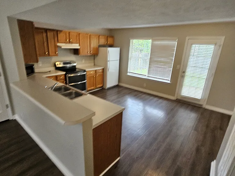 2015 Bradyville Pike — Photo 6