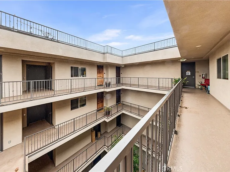 11218 Camarillo St #404 — Photo 36