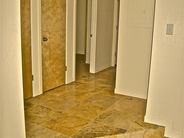 112 Bonita St — Photo 24