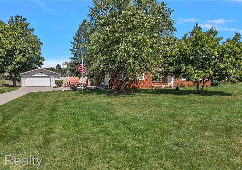 12821 Ten Mile Rd, photo 27