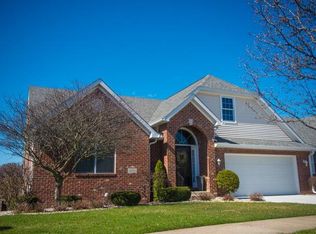 915 Aaron Ct, Crown Point, IN 46307