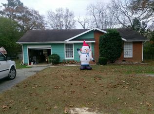 396 Azalea Dr, Spring Lake, NC 28390