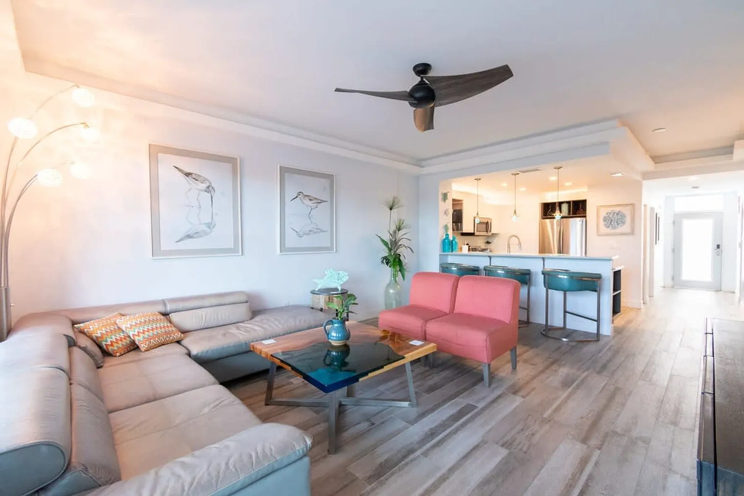 3 bed, 2.0 bath, 1259 sqft, $4,314 — Photo 1