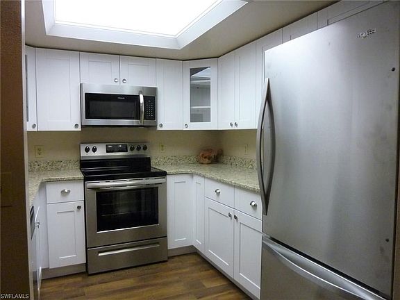 3rd image of 8383 S Haven Ln