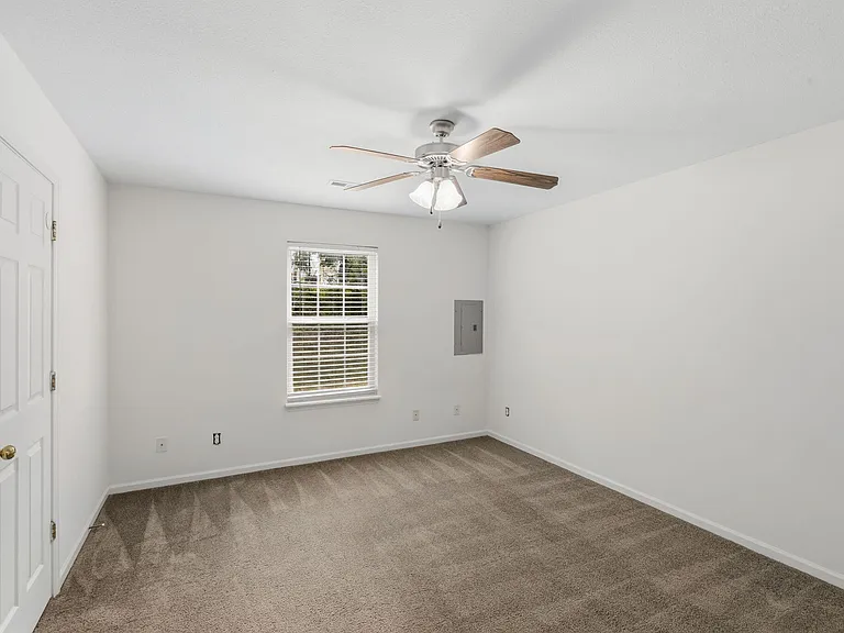 5004 Betty Jean Way — Photo 18