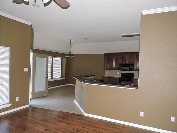 5th image of 4008 Angelina Ct N