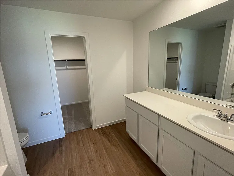 827 Rosewood Trl — Photo 9