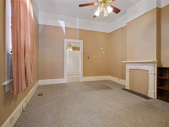 4th image of 716-18 Congress St