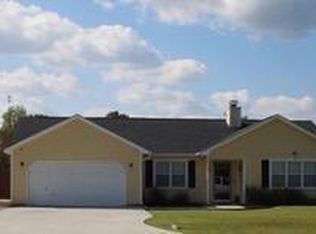 304 Rack Ln, Hubert, NC 28539