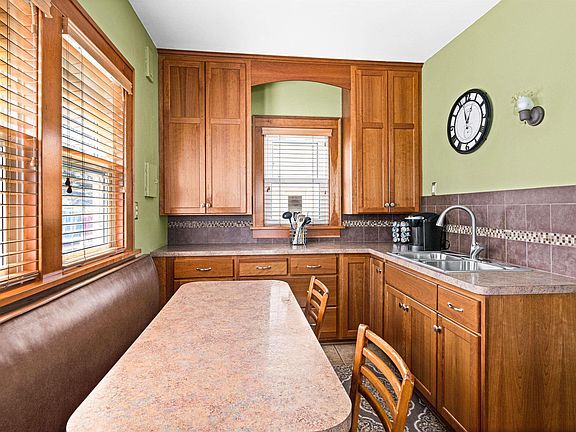 4th image of 244 W Faribault St