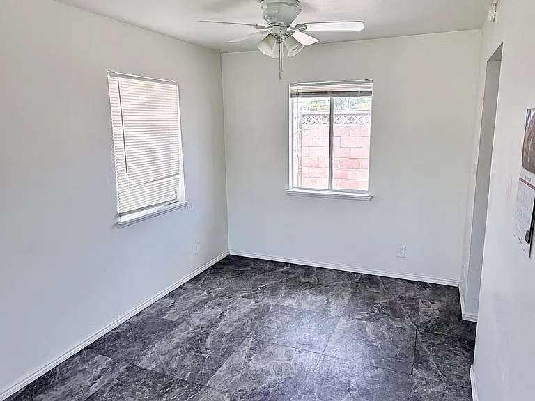 24460 Myers Ave — Photo 8