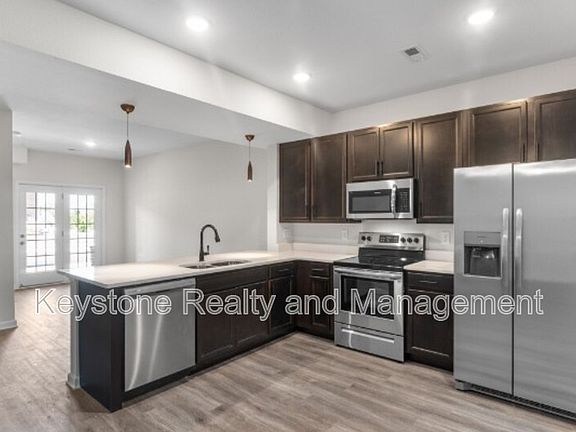 4th image of 229B E Johnson Cir #309