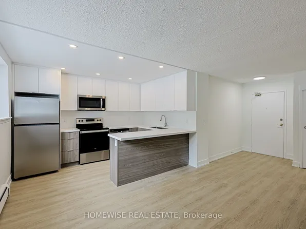 81 Ontario St #4, Clarington, ON L1C 2S6