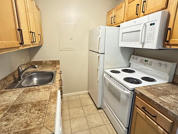4th image of 1520 D St #5