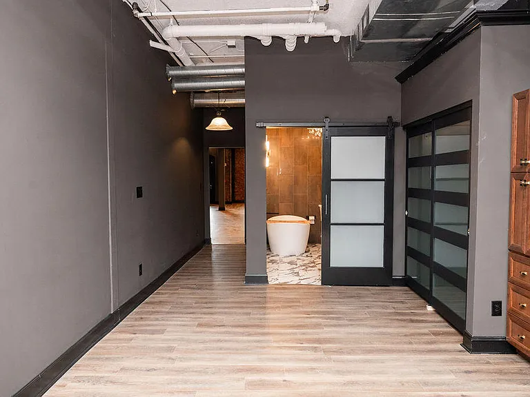 275 S Limestone St #150 — Photo 28