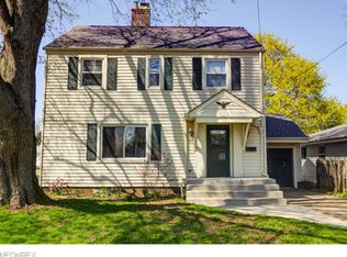 349 Edgewood St SE, North Canton, OH 44720