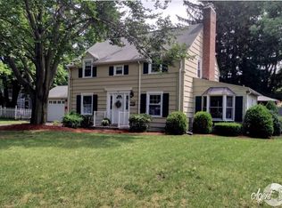 87 Bridle Path Rd, Springfield, MA 01118