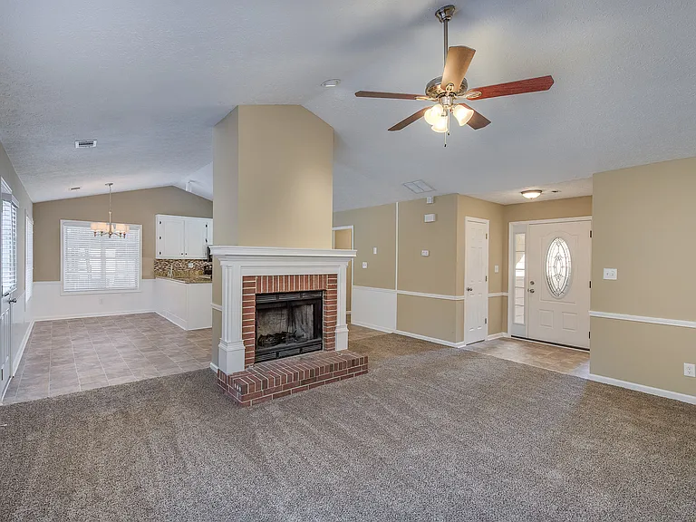 35 Oak Ridge Ct — Photo 5