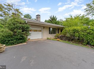 9373 Gap Rd, Waynesboro, PA 17268