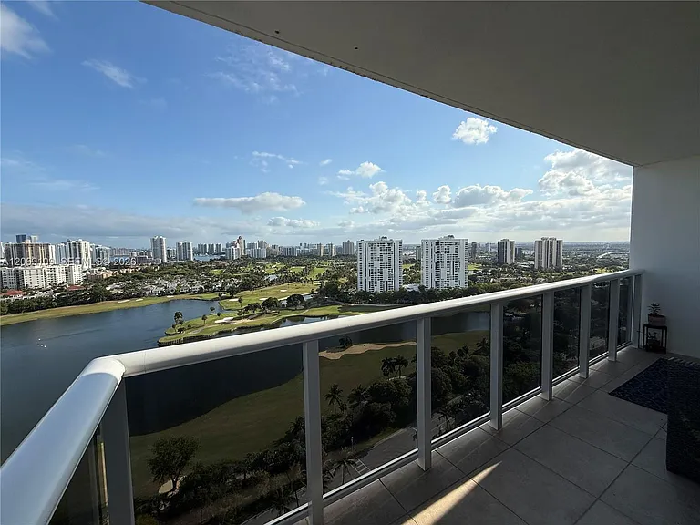 3625 N Country Club Dr #Penthouse 5 — Photo 5