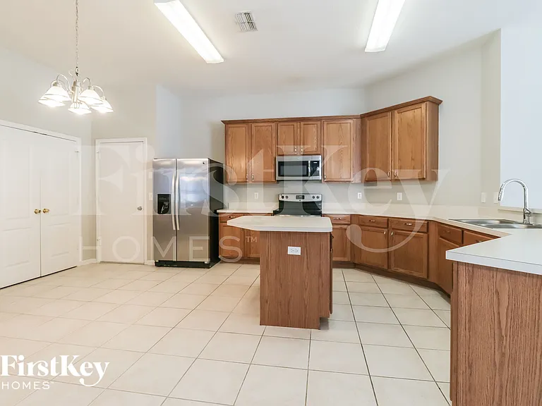 25808 Risen Star Dr — Photo 7