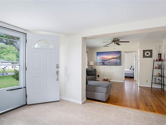 4th image of 3111 Knollwood Cir