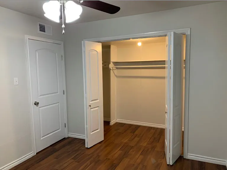 10115 Sahara St — Photo 10
