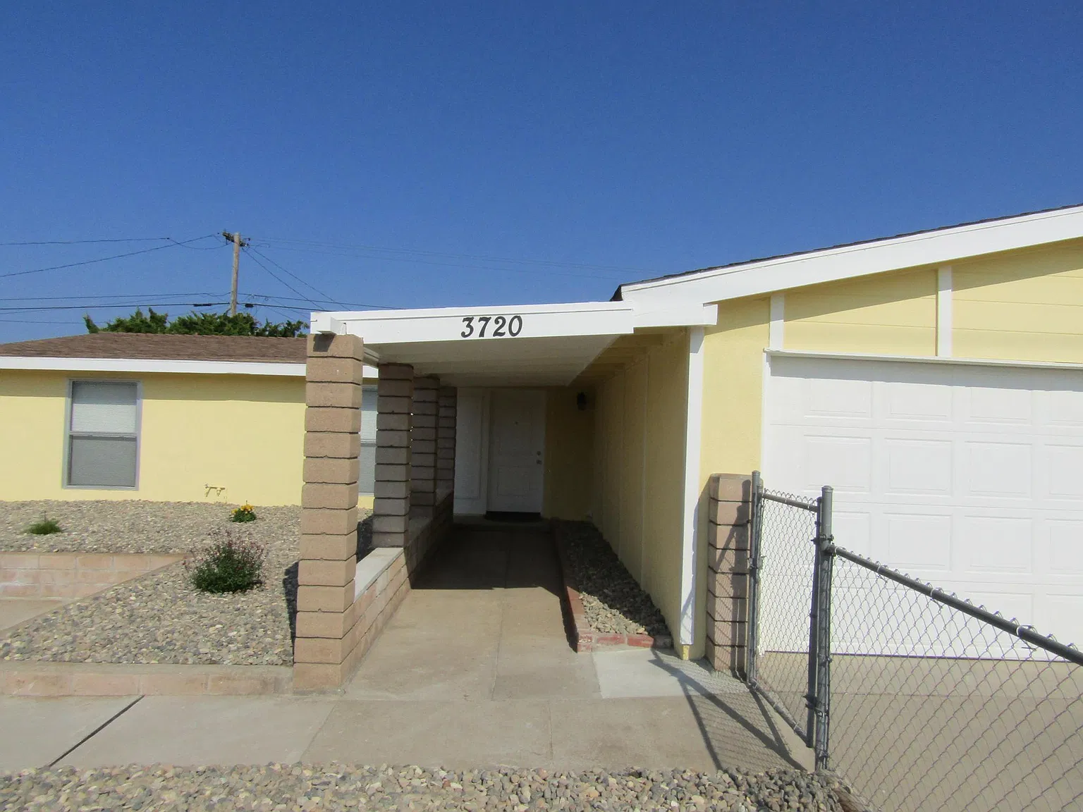 4 bed, 1.5 bath, 1328 sqft, $2,645 — Photo 2