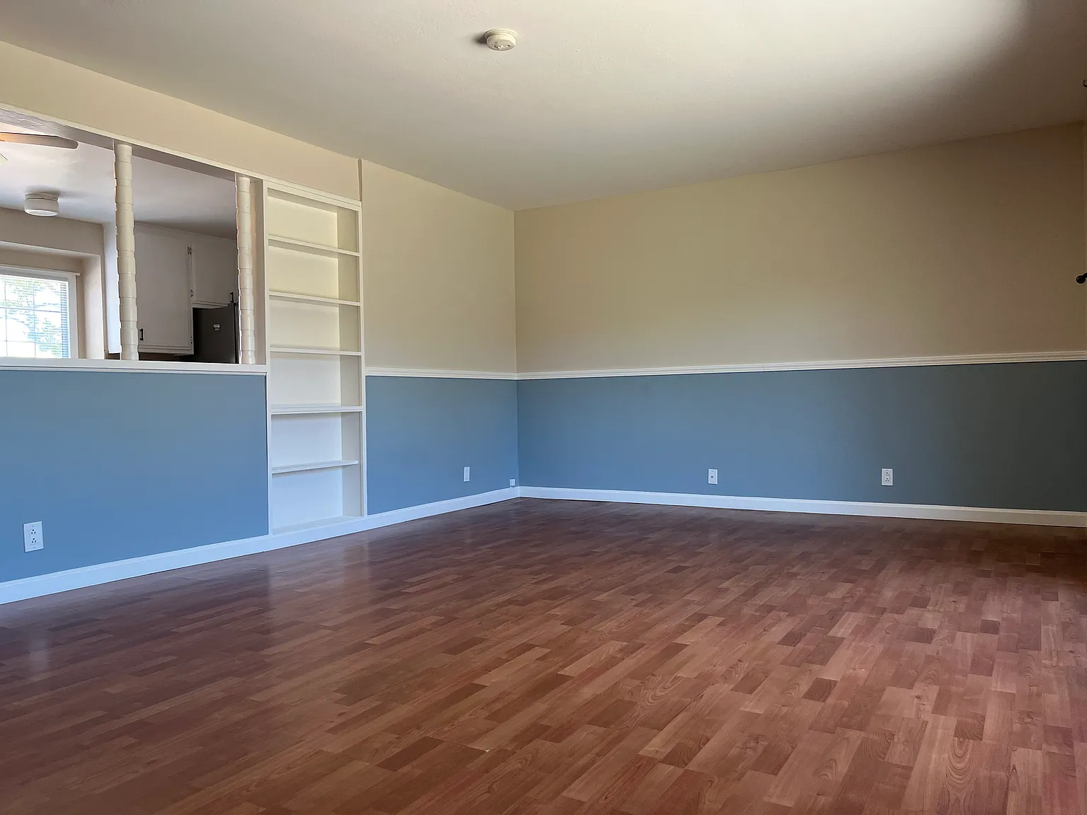 3 bed, 1189 sqft, $4,295 — Photo 4