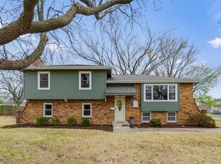 12311 W 67th Ter, Shawnee, KS 66216