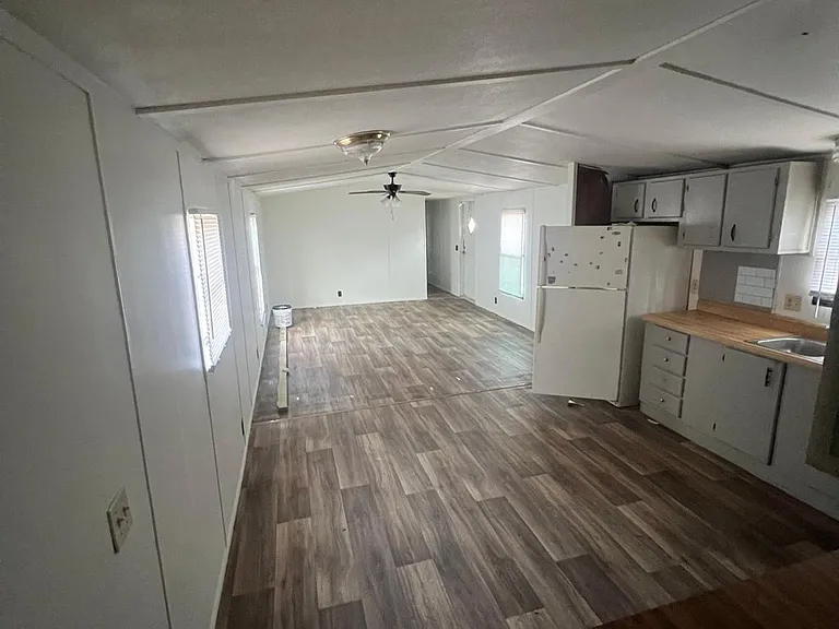 63 Lakeshore Dr — Photo 20