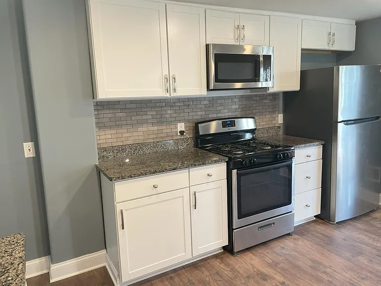 Kitchen stove wall