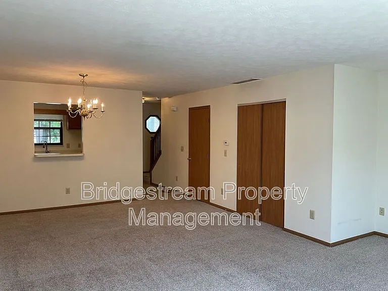 4595 Burchdale St — Photo 7