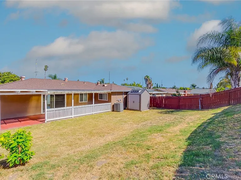 633 Elaine Ave — Photo 10