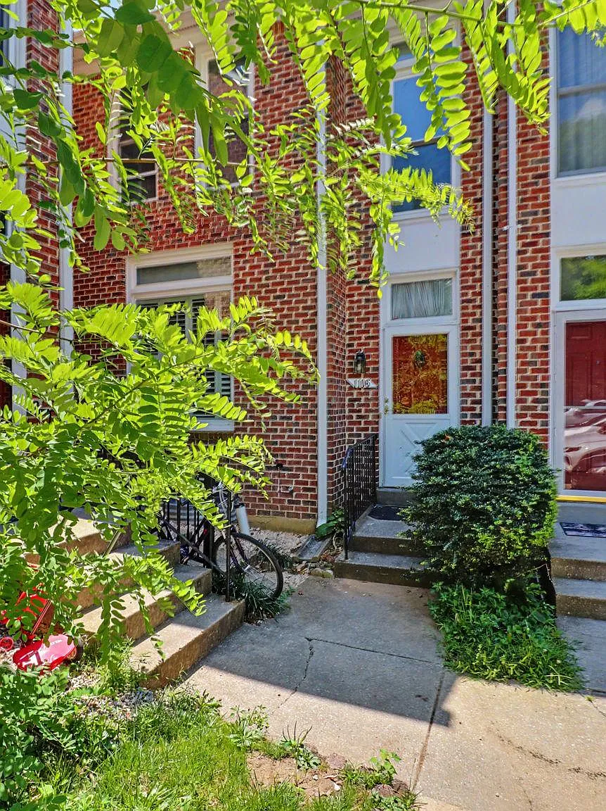 4 bed, 3.5 bath, 2140 sqft, $2,990 — Photo 3