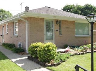 1573 W Bolivar Ave, Milwaukee, WI 53221