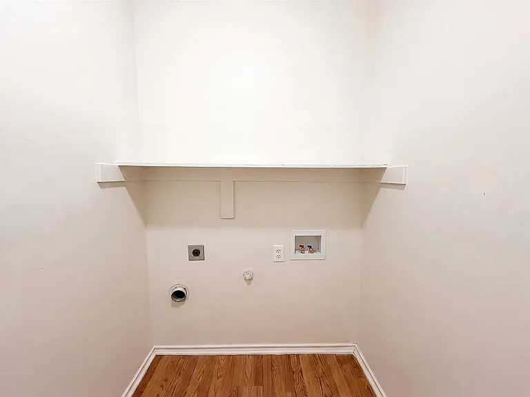 325 Cascade Dr — Photo 14