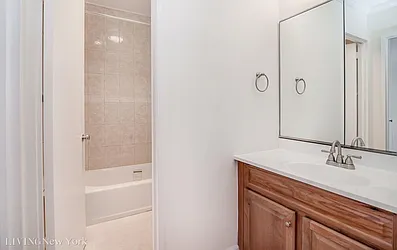 Rented by Living New York