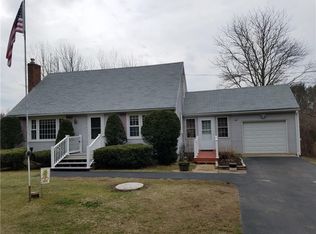 525 Maple Valley Rd, Coventry, RI 02816