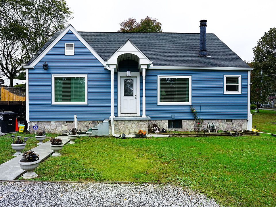 1st image of 106 Lakeview Dr