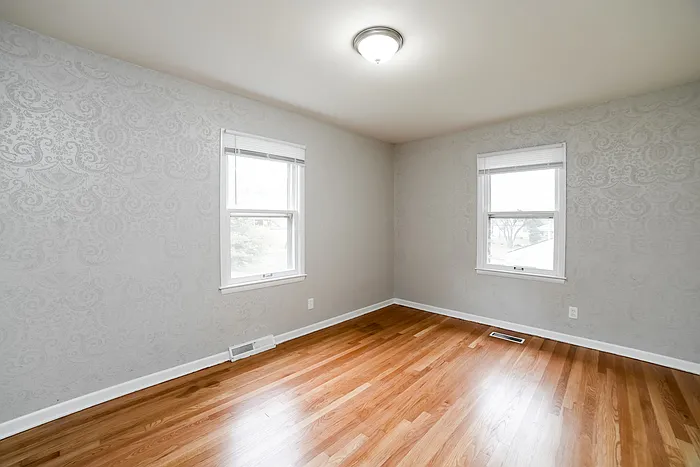 4511 S Willis Ave — Photo 6
