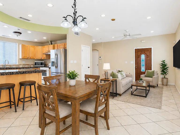 11023 San Juan St #B — Photo 6