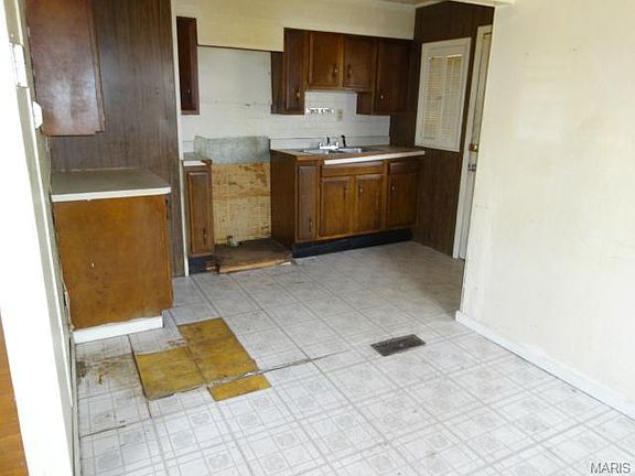 3rd image of 9114 Tutwiler Ave