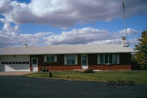 1774 N Hwy 94, Carthage, IL