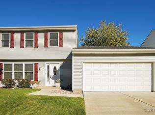 719 Leslie Ln, Schaumburg, IL 60194
